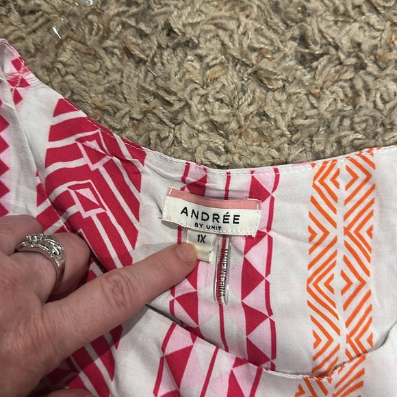 Top - Picture 6 of 6